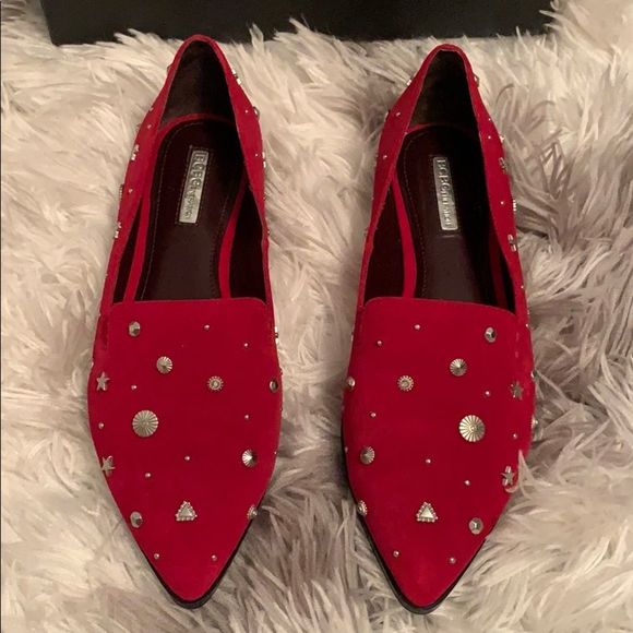 {BCBGeneration} Red Studded Pointy Flats Size 9 - Picture 2 of 8